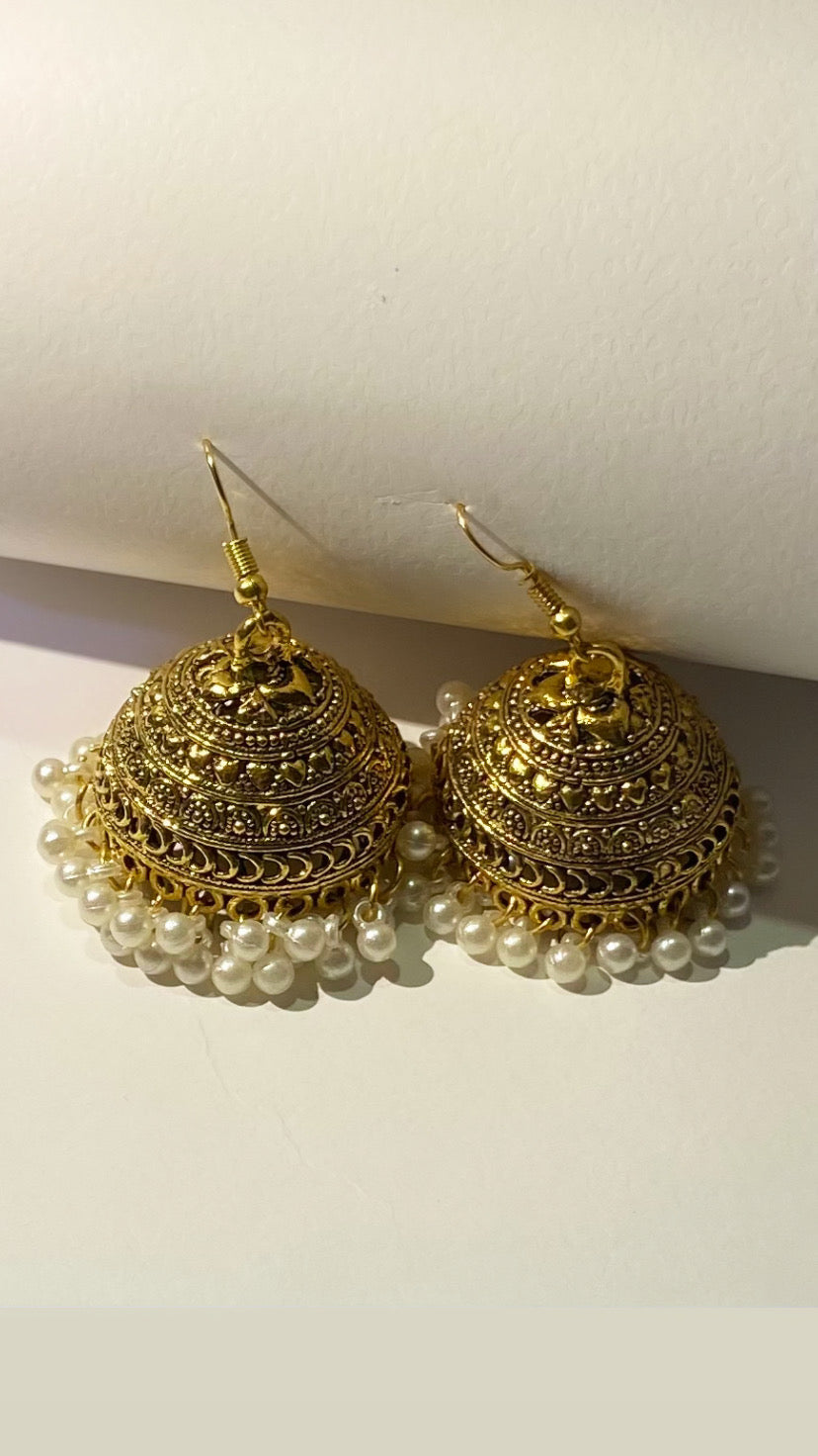 Golden Jhumki| Trendy & Timeless - Fairyfixofficial