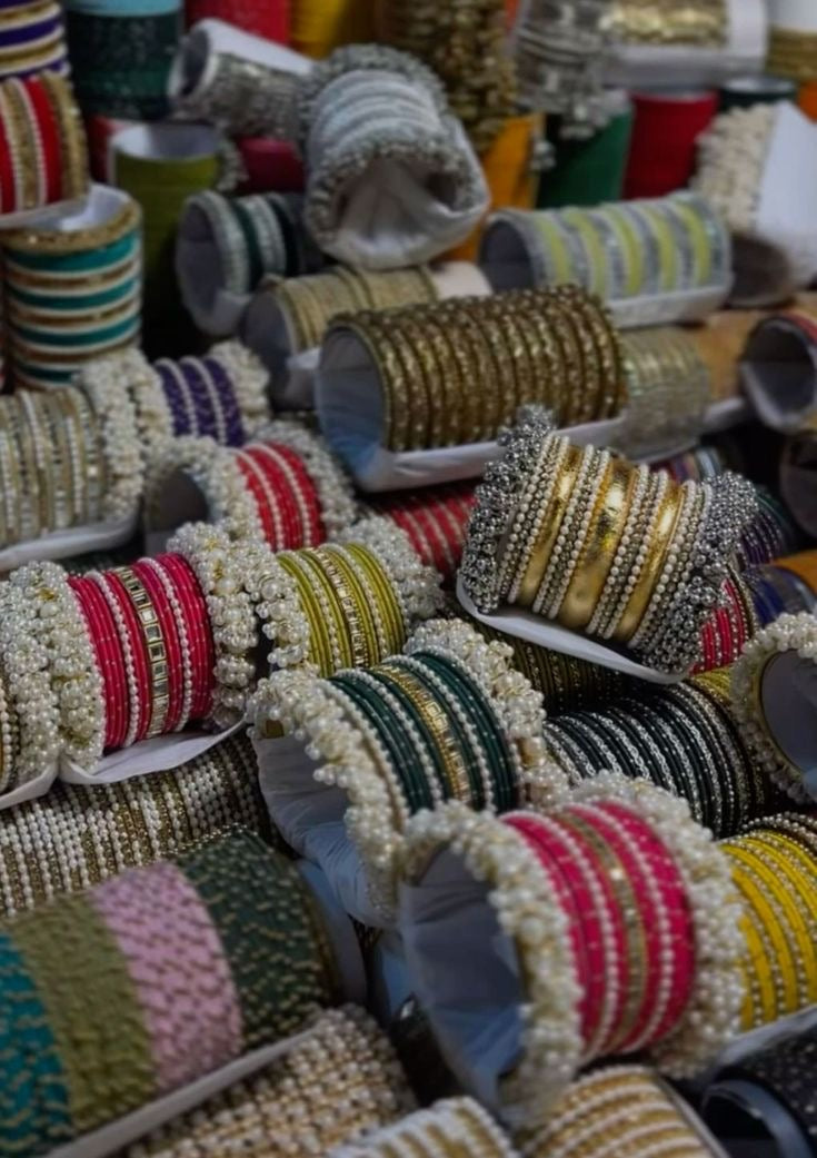velvet Double square Karra gajra bangles choorian set - Fairyfixofficial