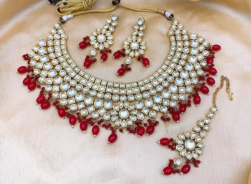 Mughal Elegance – Handcrafted Kundan Set - Fairyfixofficial