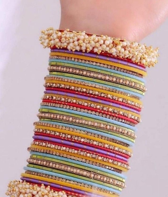 Velvet Bangles choorian with gajra kara✨| Two Dozen in each set🫶🏻 - Fairyfixofficial