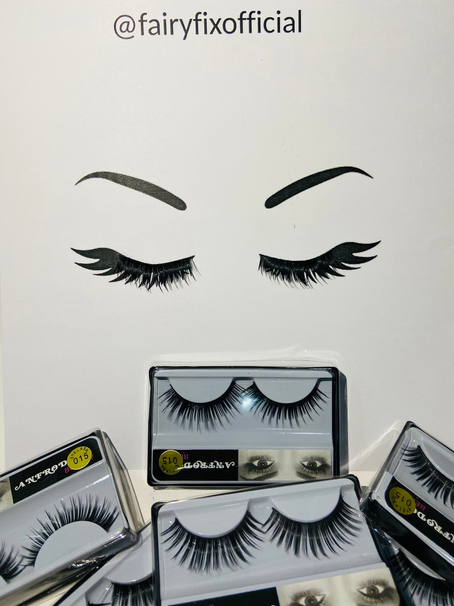 Premium Lashes with Strong Adhesive – Lightweight, Reusable & Long-Lasting Hold - Fairyfixofficial