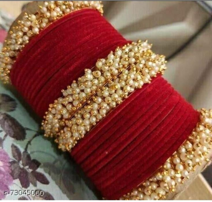 Plain Velvet Bangles choorian with gajra kara✨| Two Dozen in each set🫶🏻 - Fairyfixofficial