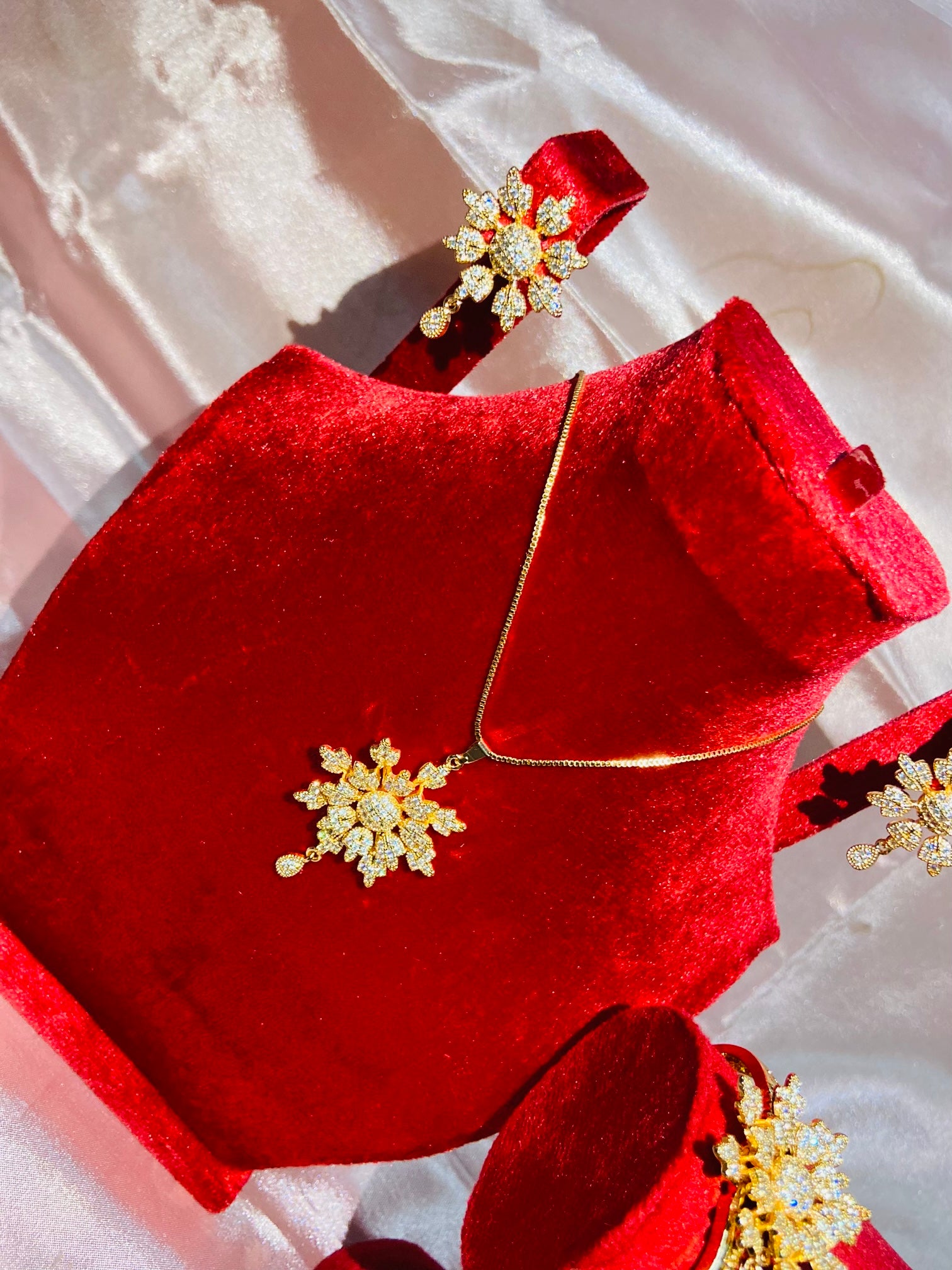 Imported complete Necklace set with ring & bracelet – Tarnish Free - Fairyfixofficial