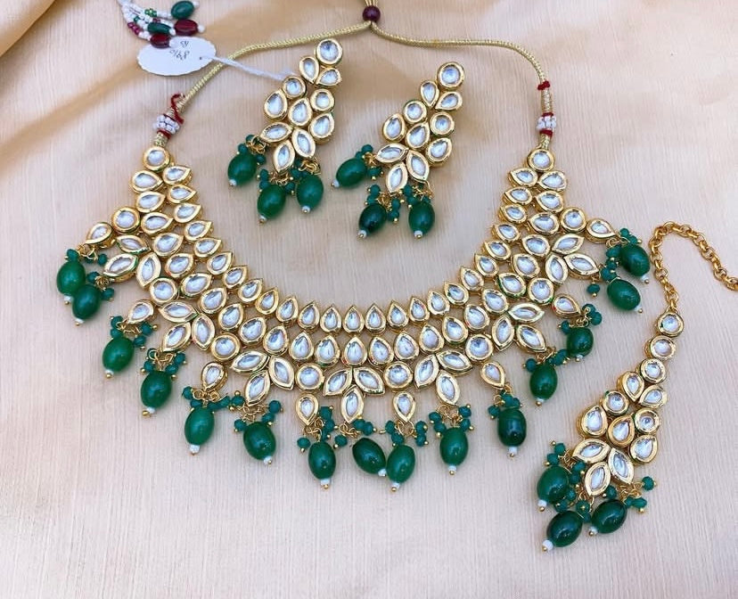 Mughal Elegance – Handcrafted Kundan Set - Fairyfixofficial