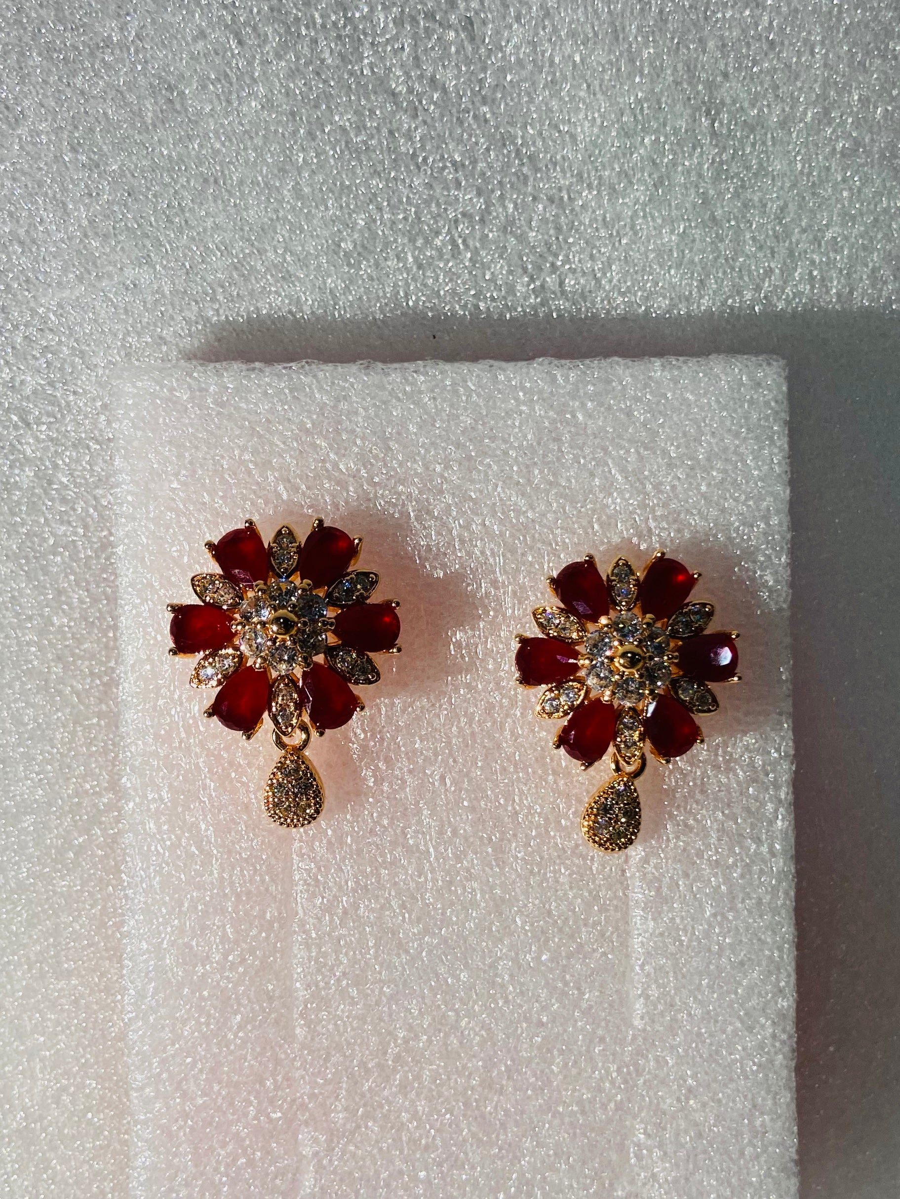 Imported Red Flower Fancy Earings – Elegant, Lightweight & Timeless! - Fairyfixofficial
