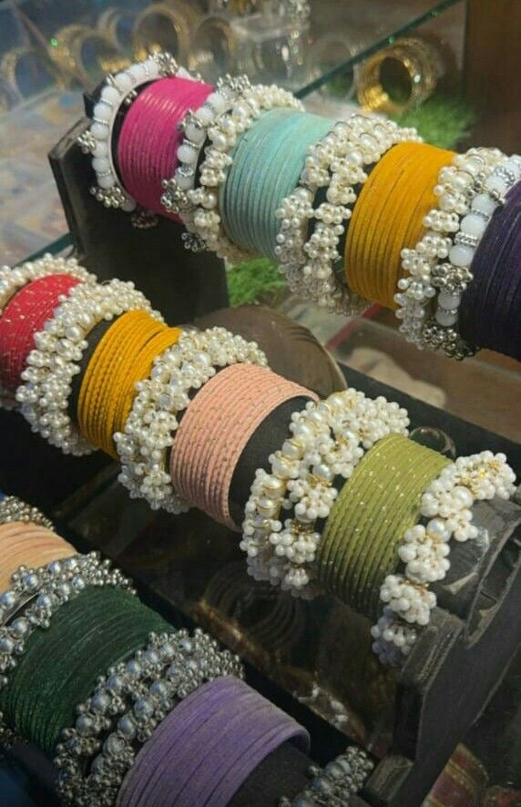 velvet Double square Karra gajra bangles choorian set - Fairyfixofficial