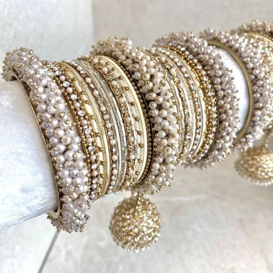 White Aesthetic Bangles Set ✨