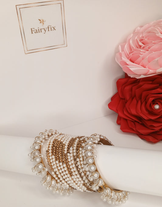 Bangles choorian with white Gajra Kara ✨| Two Dozen in each set🫶🏻 - Fairyfixofficial